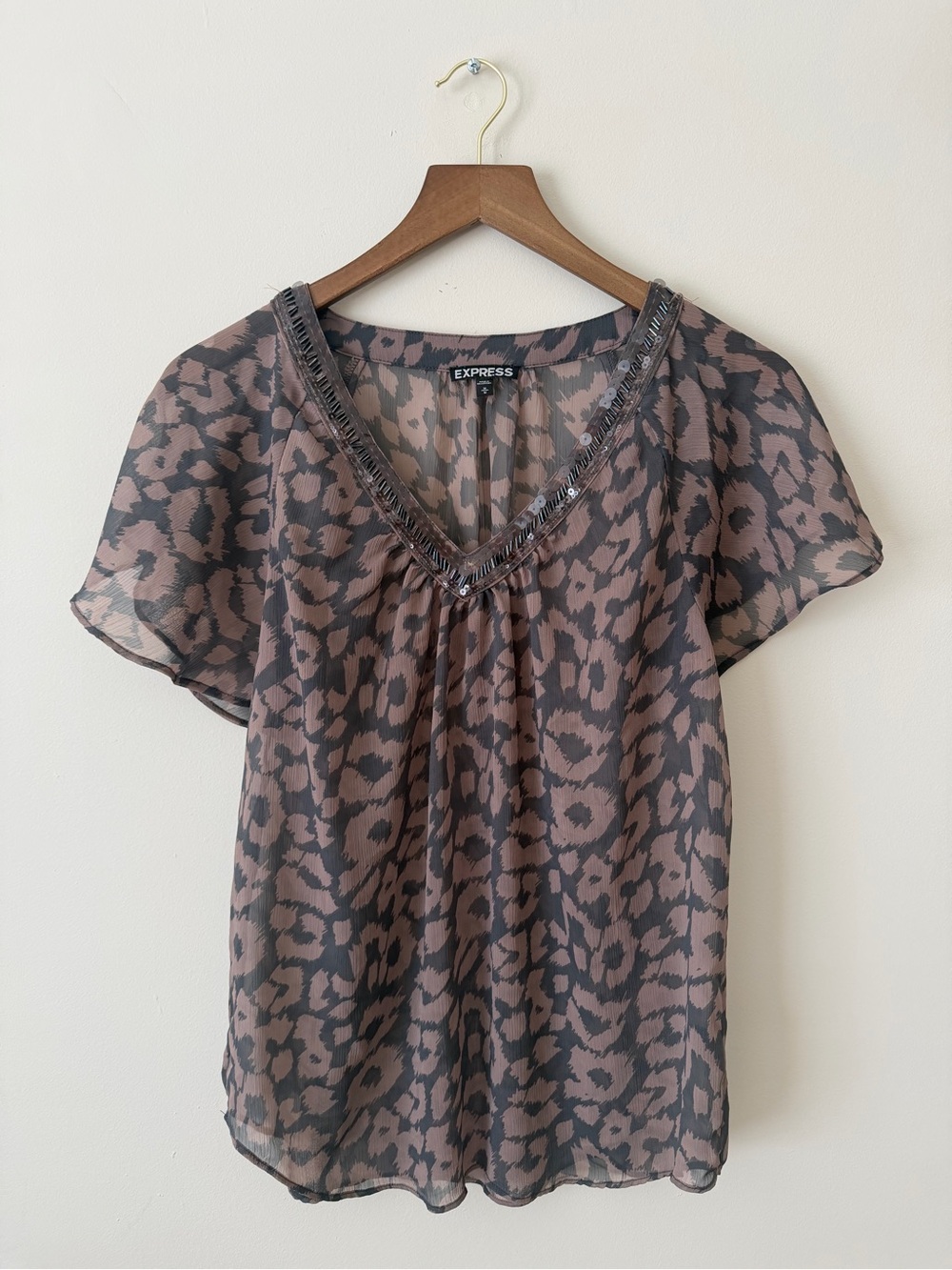 Express Mauve and Grey Animal Print V-Neck Beaded Blouse Flutter Sleeves Medium